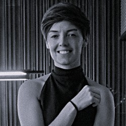 Laura Jones 